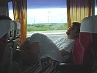 047 - 0703 - hecatombe dans le bus 2.jpg